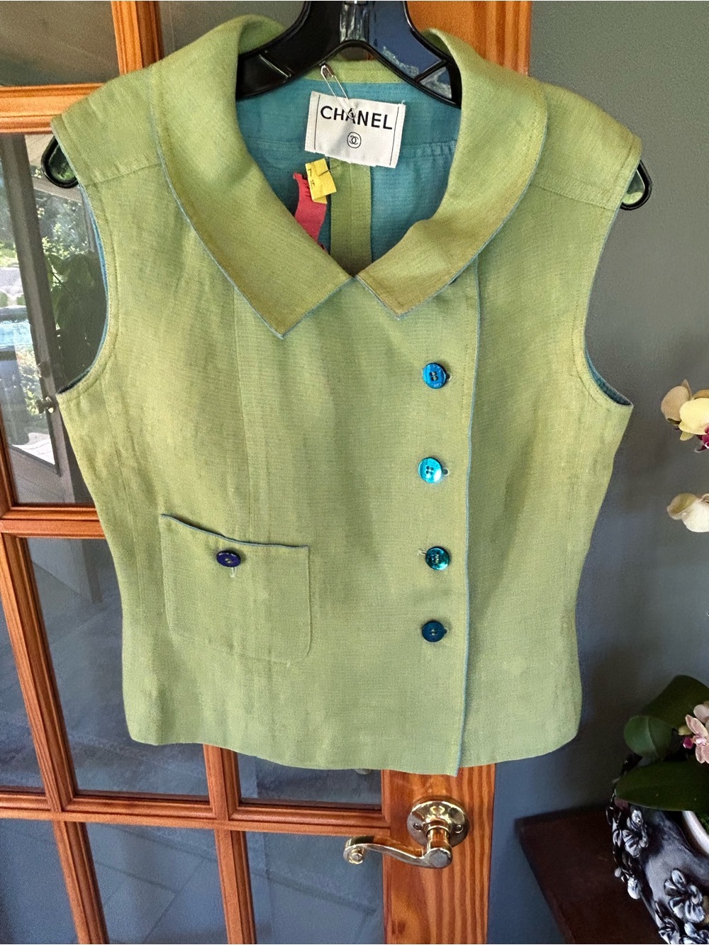 Vintage Chanel FR 42  Vest w Skirt
